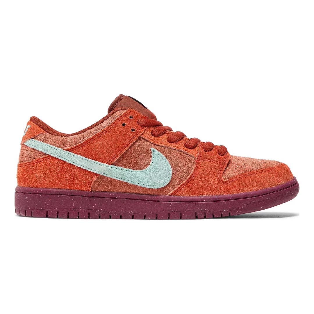 Nike SB Dunk Low Mystic Red Rosewood